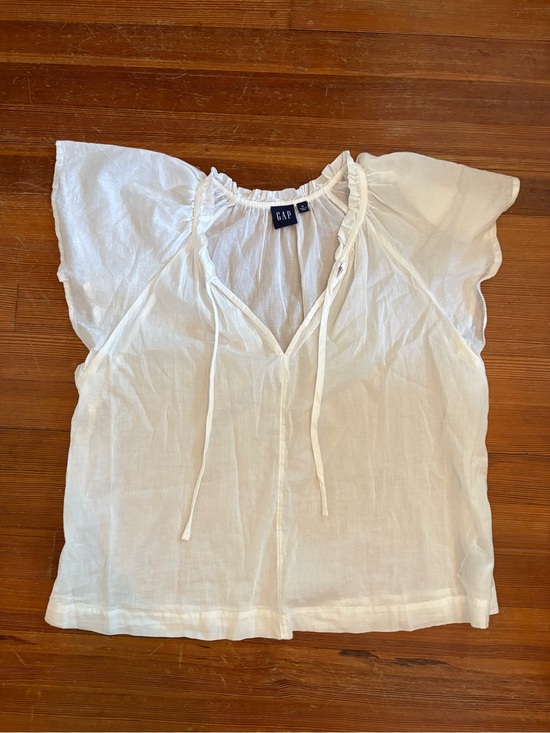 GAP Tops - GAP Peasant Blouse